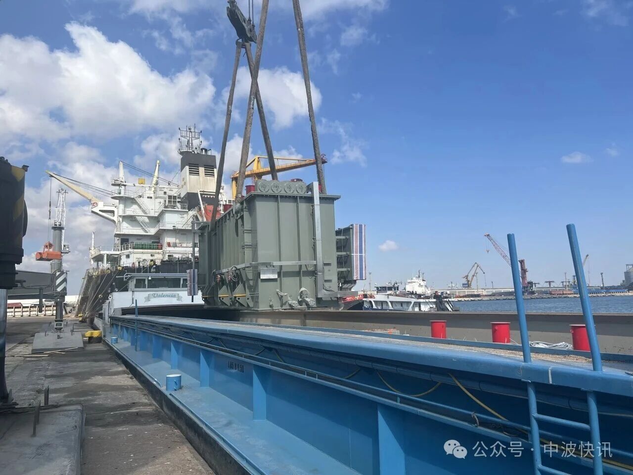 微信图片_2025-11-27_111218_041